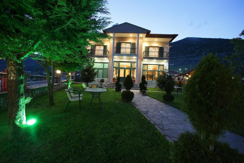 Krystal Hotel Krystallopigí Exterior foto